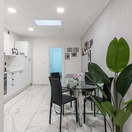 Chic House Apartment Bari Exterior foto