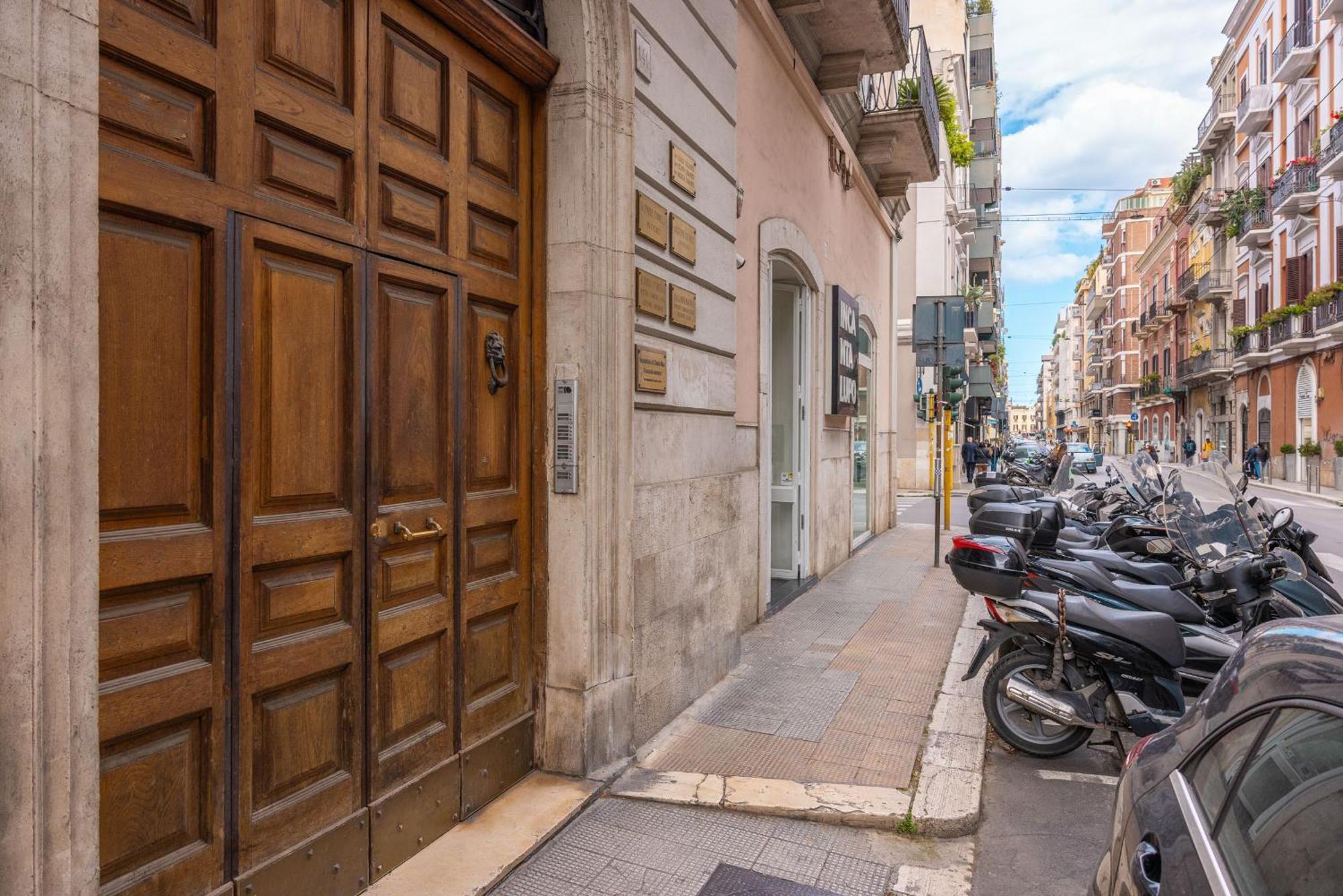 Chic House Apartment Bari Exterior foto